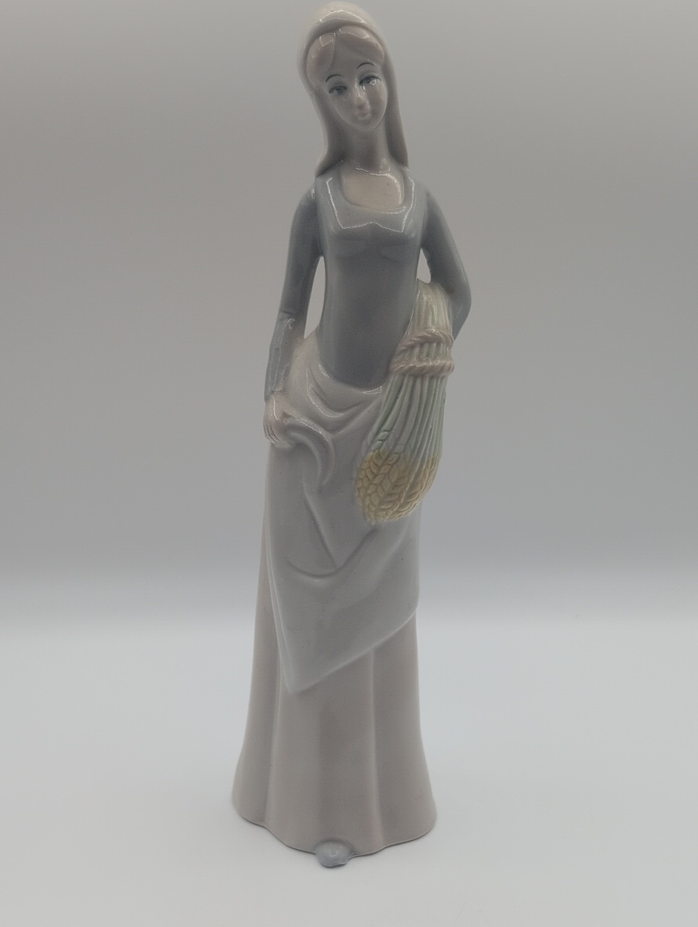 Lladro Inspired Slender Lady with Wheat Himark